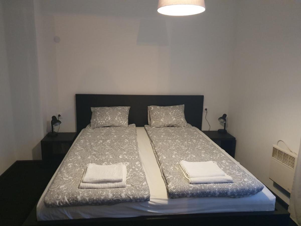 The White Apartment At The Ski Bansko Exterior photo